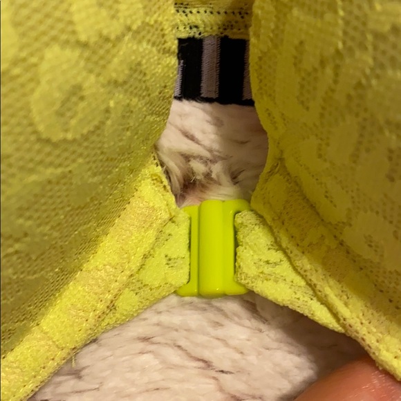 PINK Victoria’s Secret Push Up Pigeonnant 36C - Picture 3 of 7